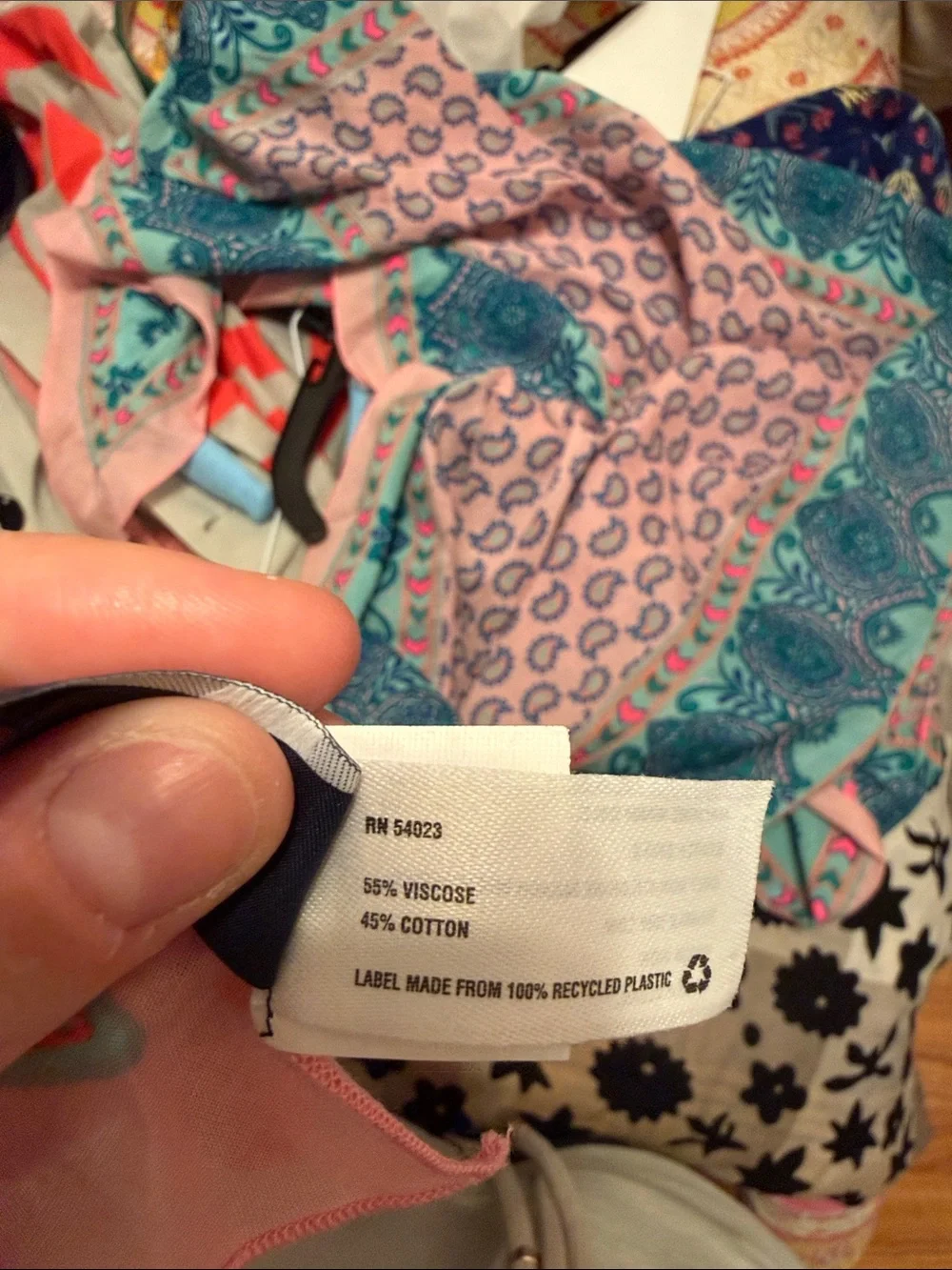 GAP scarf pink